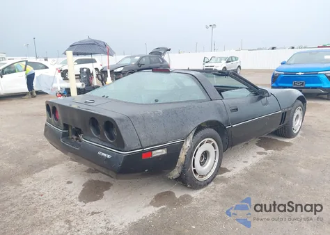 1984 Chevrolet Corvette из США, поврежденный, VIN 1G1AY0783E5109631